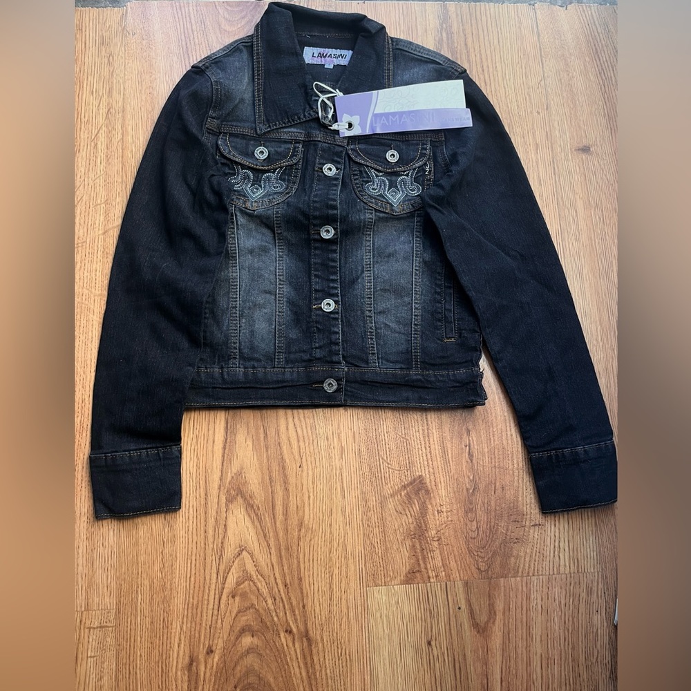 A black Jean Jacket in Size 5, Paired up with black Jeans comes in Size 5.